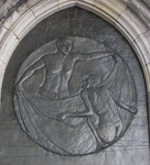 901146 Detail van de door de Utrechtse beeldhouwer Theo van de Vathorst vervaardigde toegangsdeur van de Domkerk ...